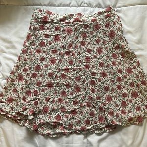 Skirt with pink flowers